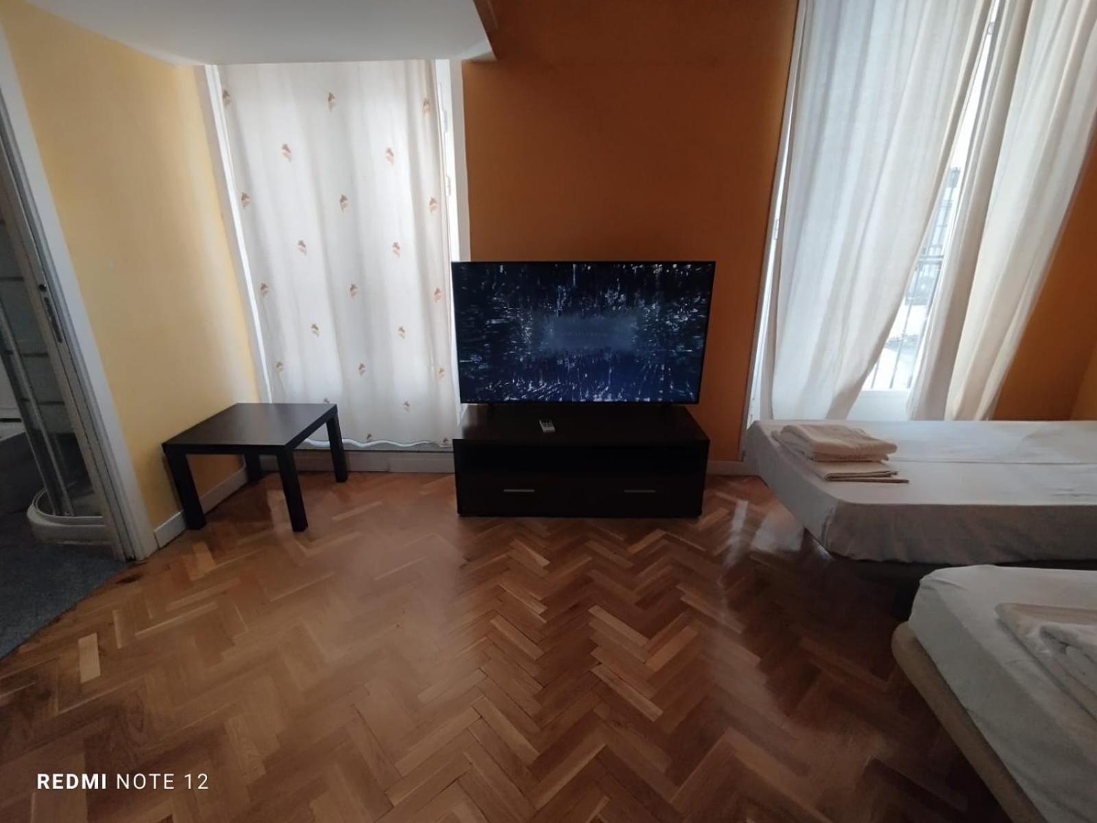 Apartamentos Sol Mayor Madrid Exteriör bild