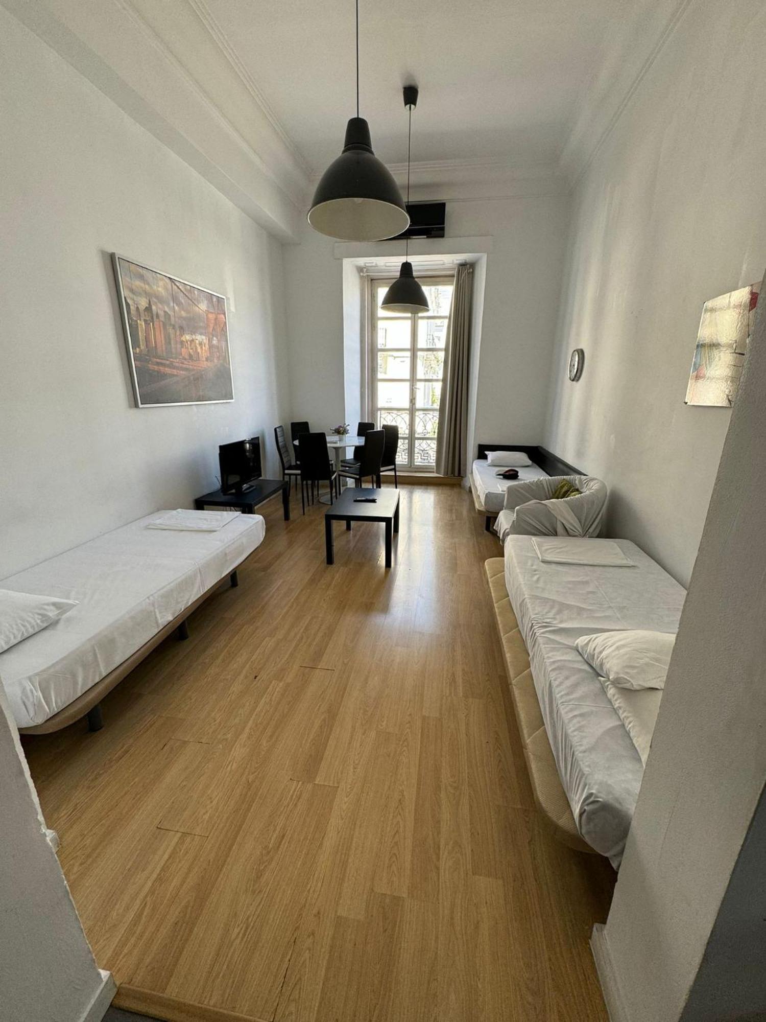 Apartamentos Sol Mayor Madrid Exteriör bild