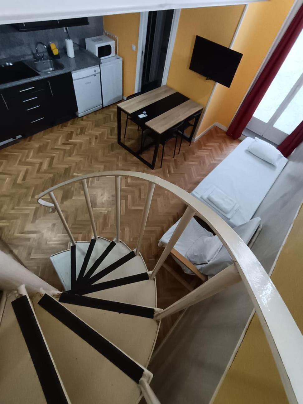 Apartamentos Sol Mayor Madrid Exteriör bild