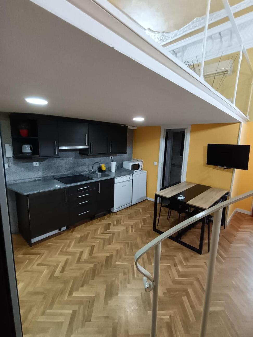 Apartamentos Sol Mayor Madrid Exteriör bild