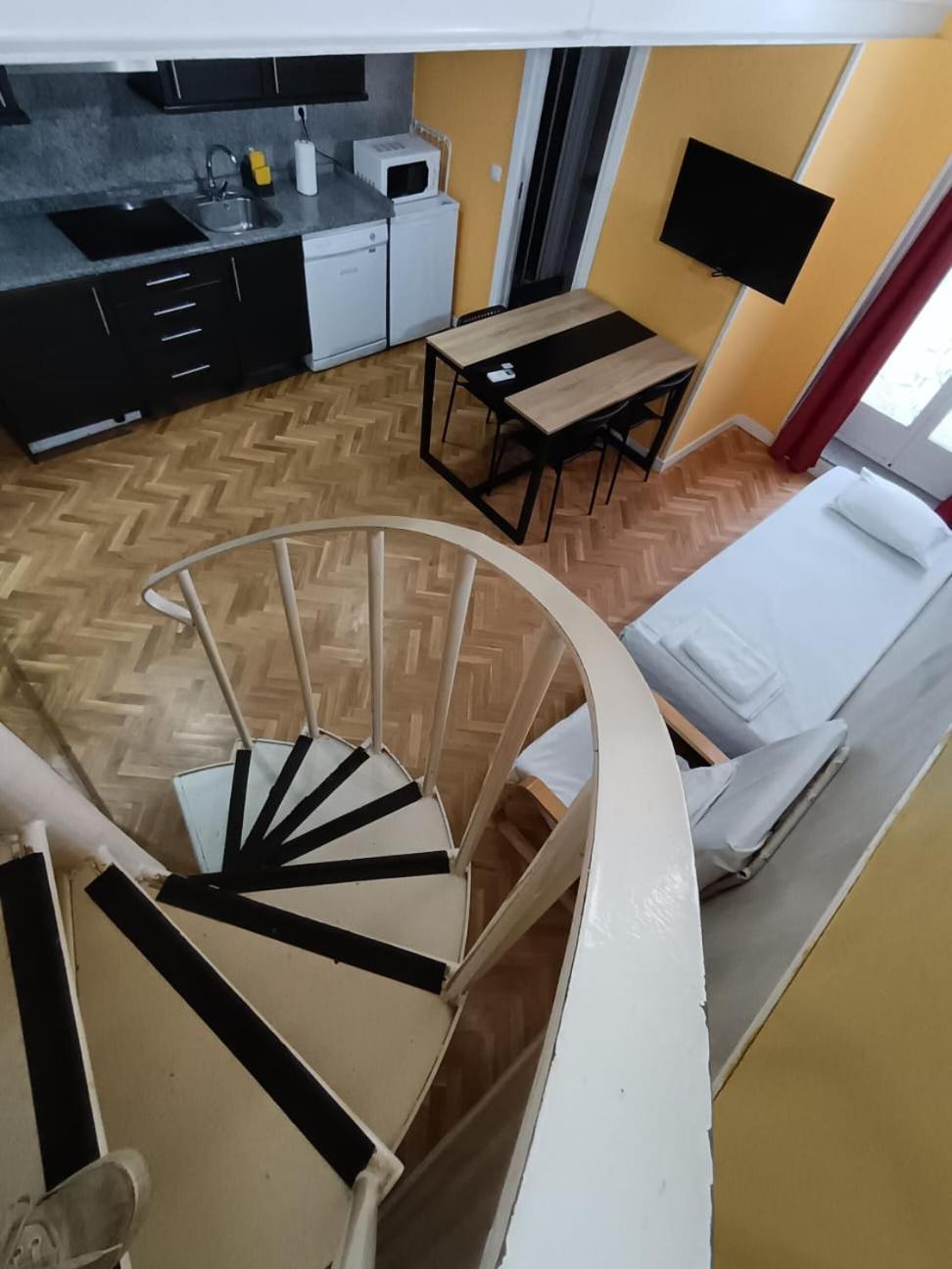 Apartamentos Sol Mayor Madrid Exteriör bild