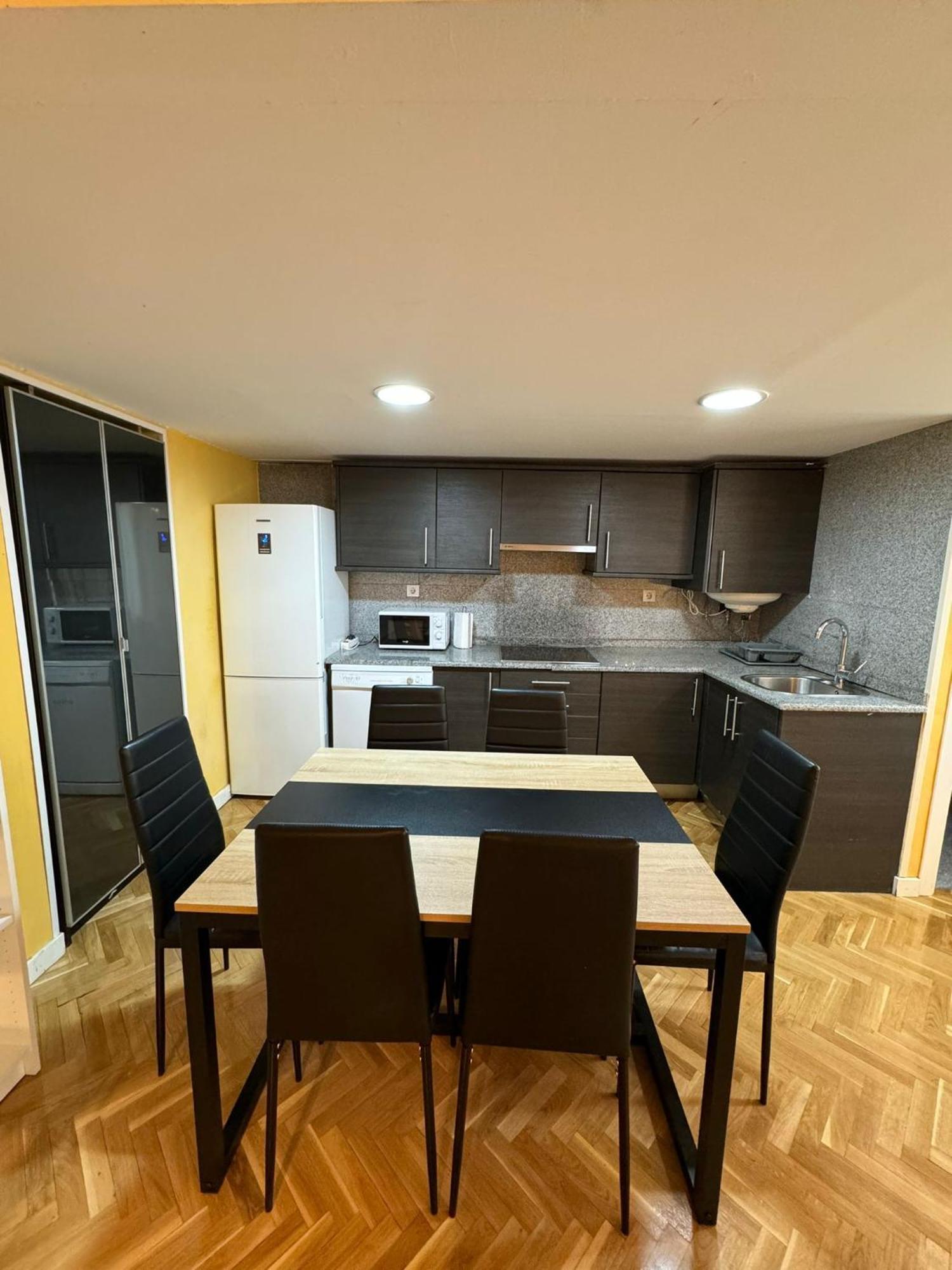 Apartamentos Sol Mayor Madrid Exteriör bild